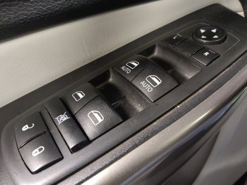 Used 2020 Jeep Cherokee Latitude Plus image 27