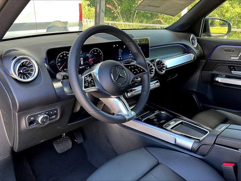 New 2025 Mercedes-Benz GLB 250 GLB 250 image 10
