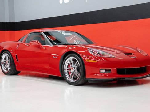 Used 2007 Chevrolet Corvette Z06 w/ Preferred Equipment Group RWD image 61