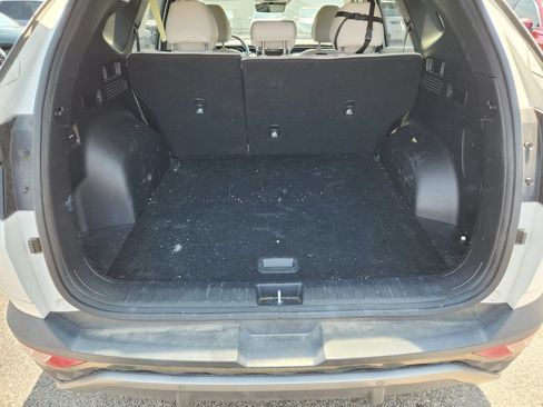 Used 2022 Hyundai Tucson Limited AWD/4WD image 29