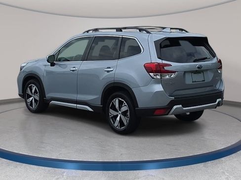 Used 2019 Subaru Forester Touring AWD/4WD image 7
