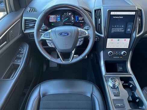 Certified 2024 Ford Edge ST-Line image 15