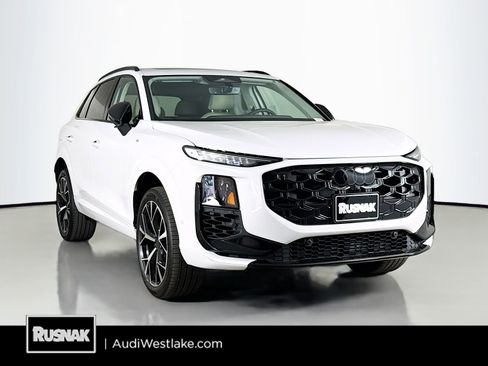 New 2026 Audi Q3 quattro 2.0T image 1