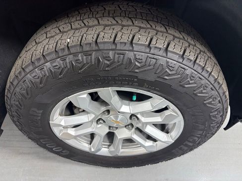 Used 2025 Chevrolet Silverado 1500 LT w/ Z71 Off-Road Package image 12