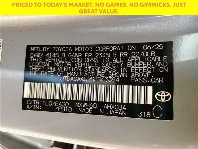 Used 2025 Toyota Prius XLE FWD image 5