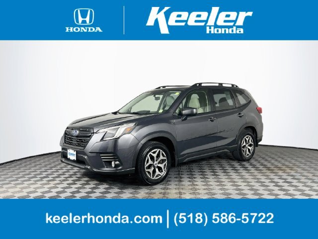 Used 2022 Subaru Forester Premium AWD/4WD image 1