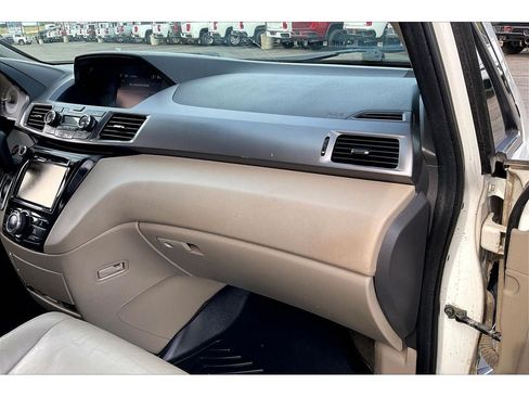 Used 2014 Honda Odyssey EX-L image 17