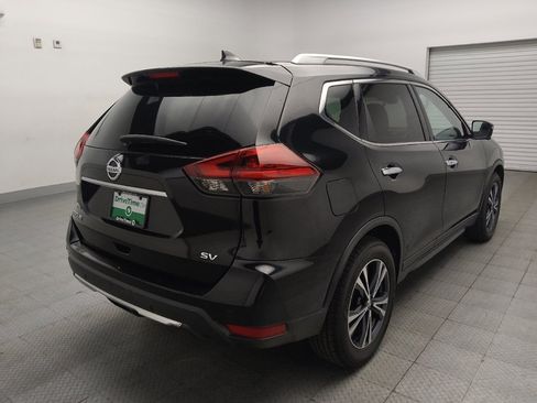 Used 2020 Nissan Rogue SV w/ Premium Package FWD image 9
