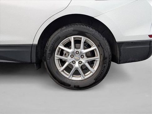 Used 2023 Chevrolet Equinox LT w/ Driver Convenience Package image 14