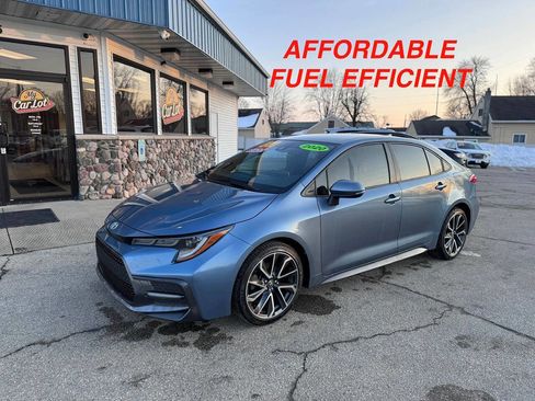 Used 2020 Toyota Corolla SE image 2