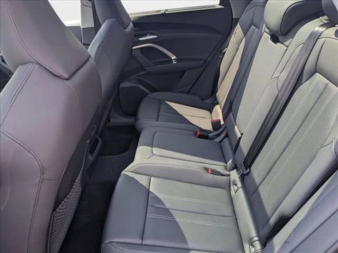 New 2025 Audi Q5 Premium Plus image 19