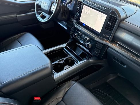 Used 2023 Ford F250 Lariat w/ Lariat Ultimate Package AWD/4WD image 15