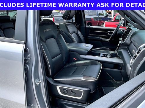 Used 2022 RAM 1500 Laramie AWD/4WD image 7