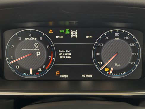 Used 2015 Land Rover Range Rover Supercharged AWD/4WD image 23