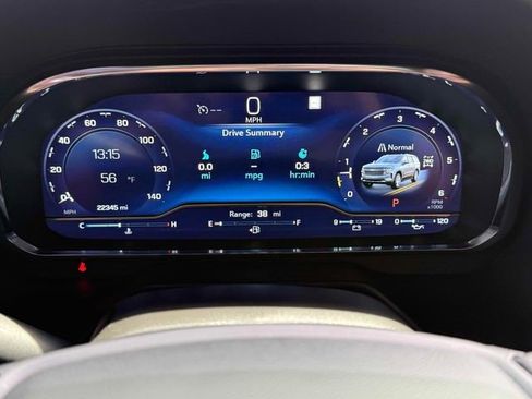 Certified 2022 Chevrolet Suburban High Country w/ Max Trailering Package AWD/4WD image 6