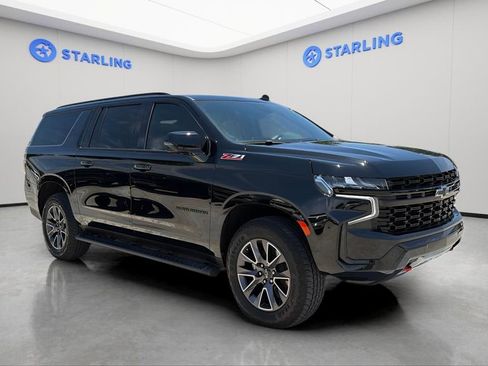 Certified 2024 Chevrolet Suburban Z71 w/ Luxury Package AWD/4WD image 13