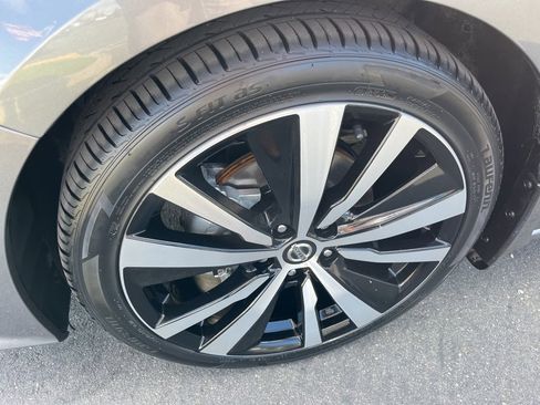 Used 2022 Nissan Altima 2.5 SR image 14