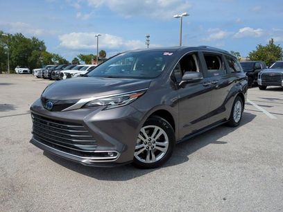 Used 2024 Toyota Sienna Platinum