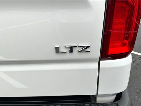 Used 2021 Chevrolet Silverado 1500 LTZ image 8