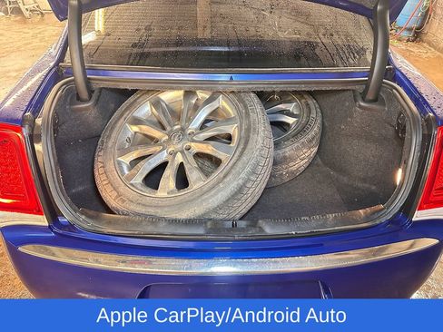 Used 2019 Chrysler 300 Touring L w/ Quick Order Package 22F image 9