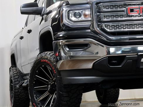 Used 2017 GMC Sierra 1500 SLE w/ Suspension Package, Off-Road AWD/4WD image 4