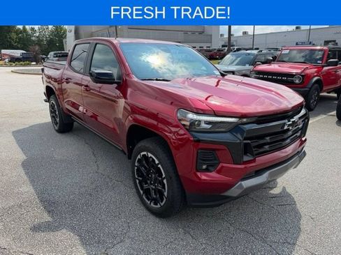 Used 2026 Chevrolet Colorado Z71 w/ Technology Package AWD/4WD image 1