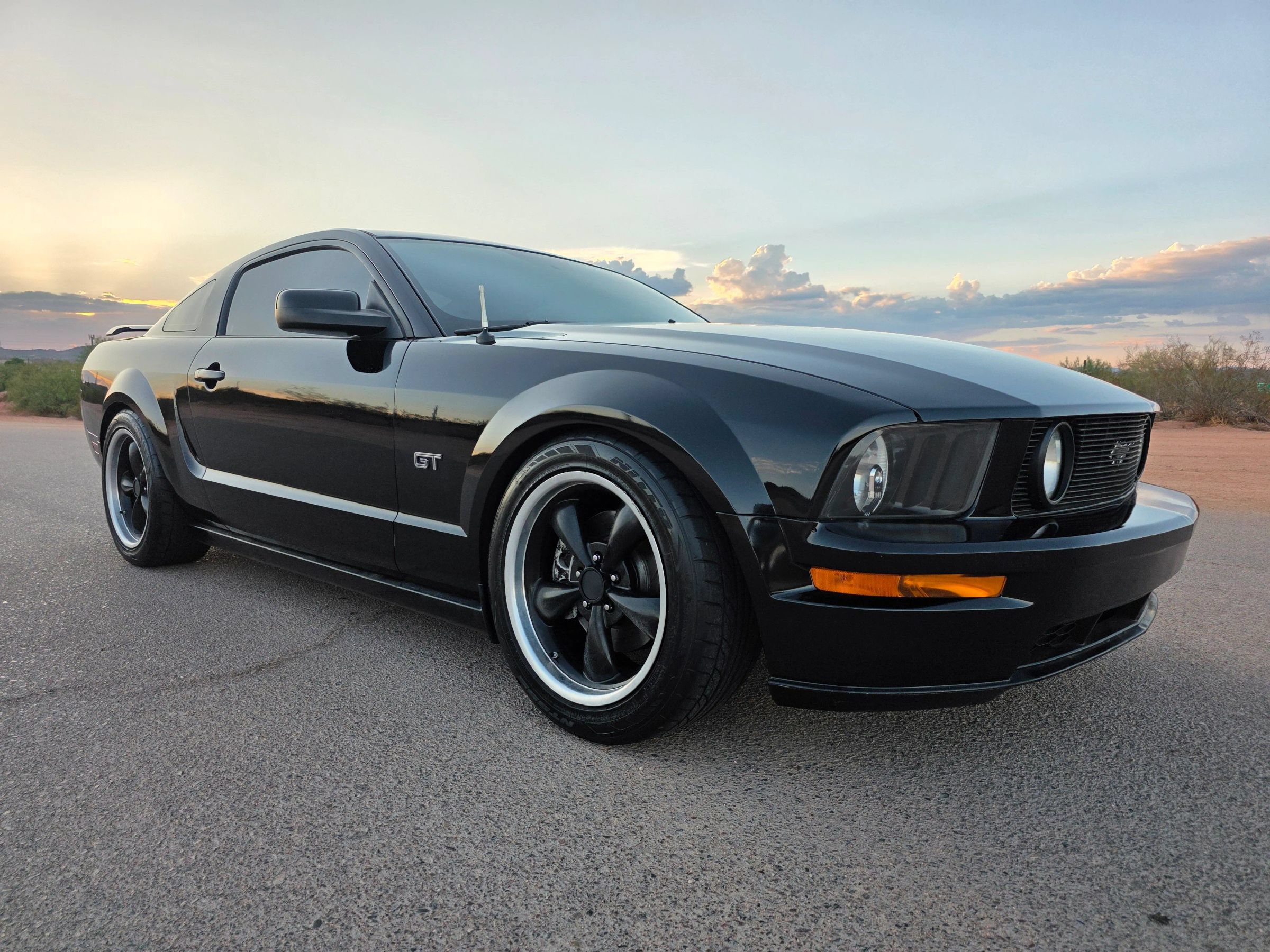 Used 2008 Ford Mustang GT RWD image 7