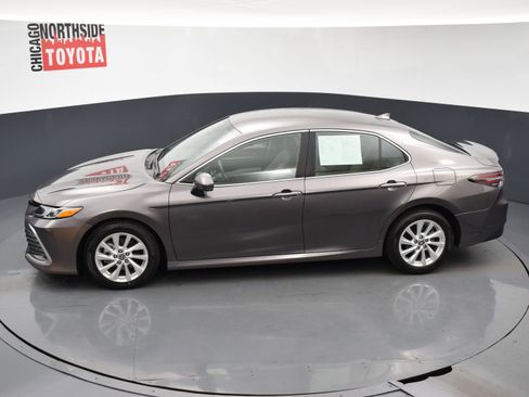 Used 2024 Toyota Camry LE image 17