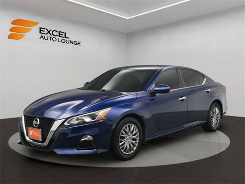 Used 2019 Nissan Altima 2.5 S image 1