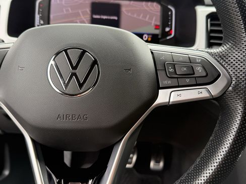 Used 2021 Volkswagen Atlas Cross Sport SEL Premium R-Line image 25