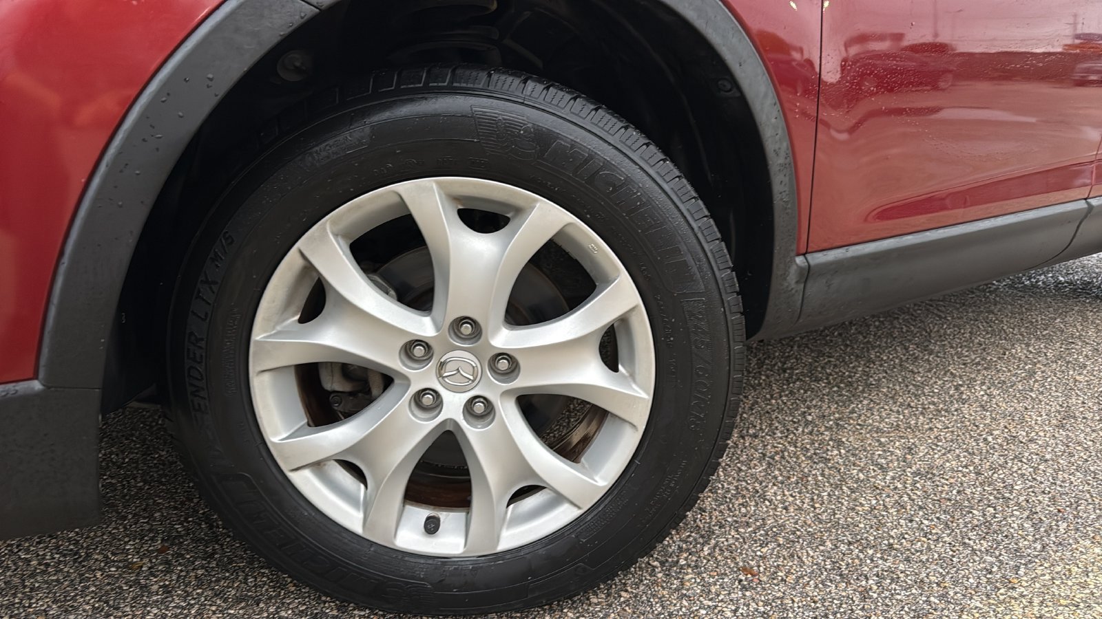 Used 2011 MAZDA CX-9 Touring w/ Moonroof & Bose Audio Pkg FWD image 28