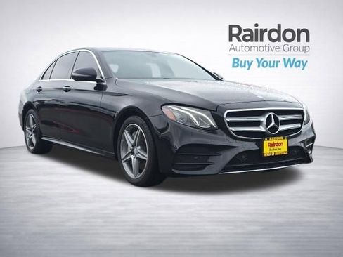 Used 2017 Mercedes-Benz E 300 4MATIC image 1