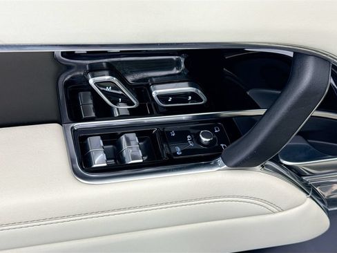 Certified 2023 Land Rover Range Rover SE AWD/4WD image 22
