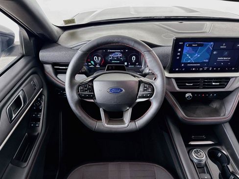 Used 2025 Ford Explorer ST-Line AWD/4WD image 24