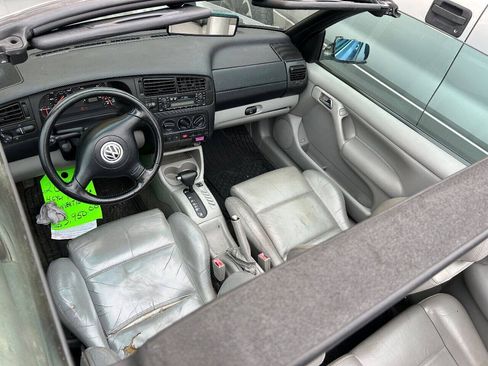 Used 2002 Volkswagen Cabrio GLX FWD image 18
