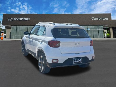 New 2026 Hyundai Venue SEL FWD image 8