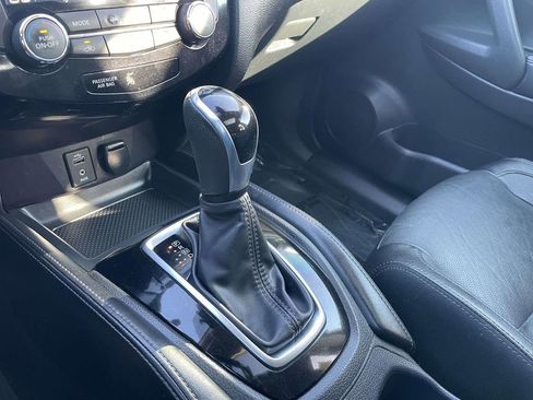 Used 2017 Nissan Rogue SL w/ SL Premium Package FWD image 44
