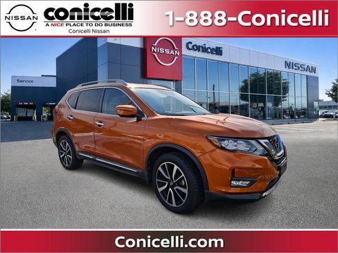 Used 2019 Nissan Rogue SL w/ Premium Package image 1