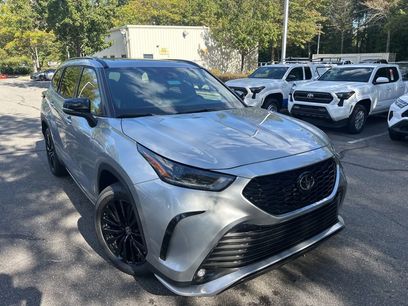 New 2025 Toyota Highlander XSE