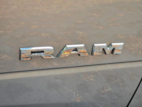 Used 2019 RAM 2500 Tradesman image 13