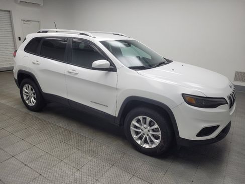 Used 2020 Jeep Cherokee Latitude AWD/4WD image 11