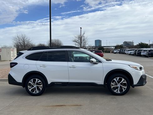 Used 2022 Subaru Outback Limited w/ Popular Package #2 image 10