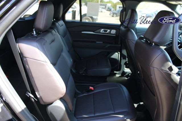 New 2026 Ford Explorer Platinum RWD image 9