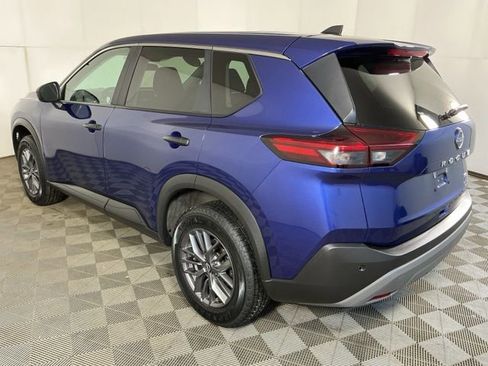 Used 2023 Nissan Rogue S image 10