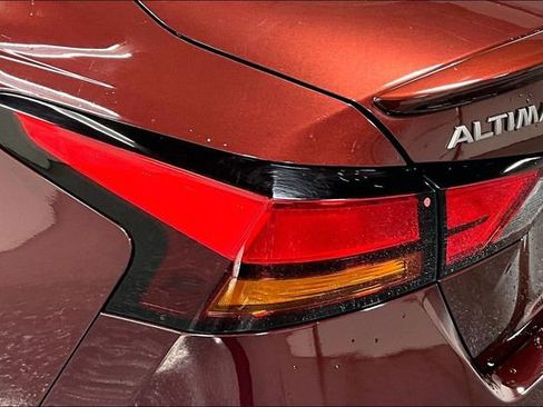 Used 2024 Nissan Altima 2.5 SL image 22