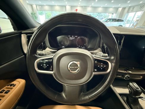 Used 2018 Volvo XC60 T6 Inscription w/ Convenience Package AWD/4WD image 19
