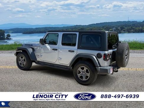 Used 2018 Jeep Wrangler Unlimited Sport S AWD/4WD image 5