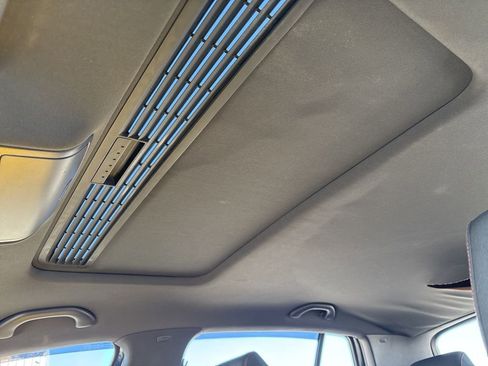 Used 2012 Volkswagen GTI Base image 37