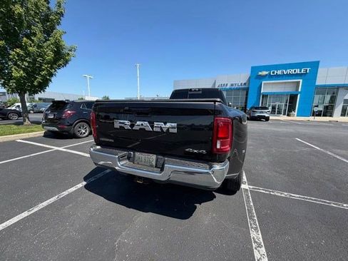 Used 2025 RAM 3500 Tradesman AWD/4WD image 11