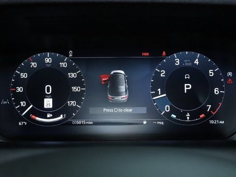 Used 2025 Land Rover Discovery Sport S image 22